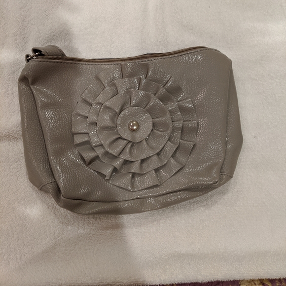 Chuns - Picture 2 of 4